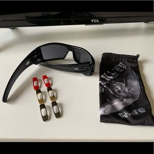Oakley Batwolf Sunglasses.